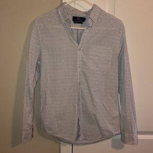 Vineyard vines button down